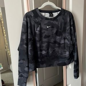 Nike cropped crew